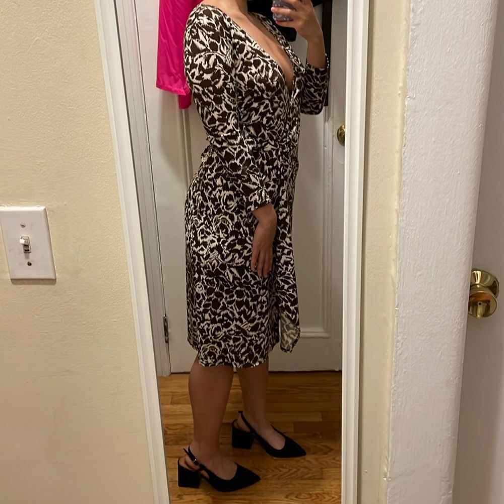 BCBGMaxazaria brown white animal floral print long sleeve true wrap summer dress